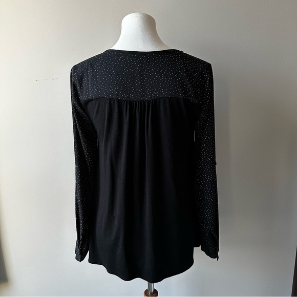 Black and White Polkadot Long Sleeve Flowy Blouse Size Small - Picture 4 of 8